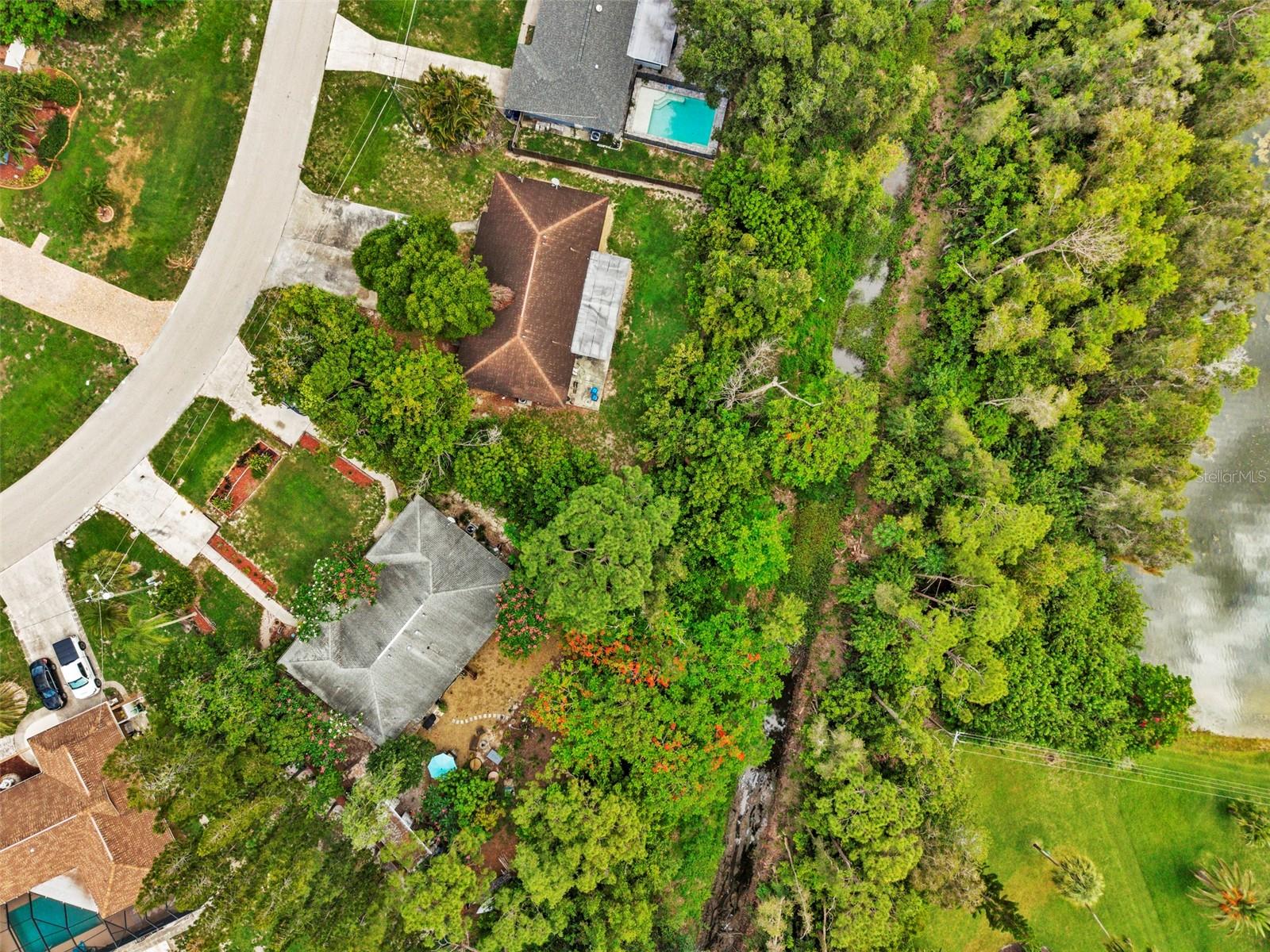 SAN CARLOS PARK - Residential Income