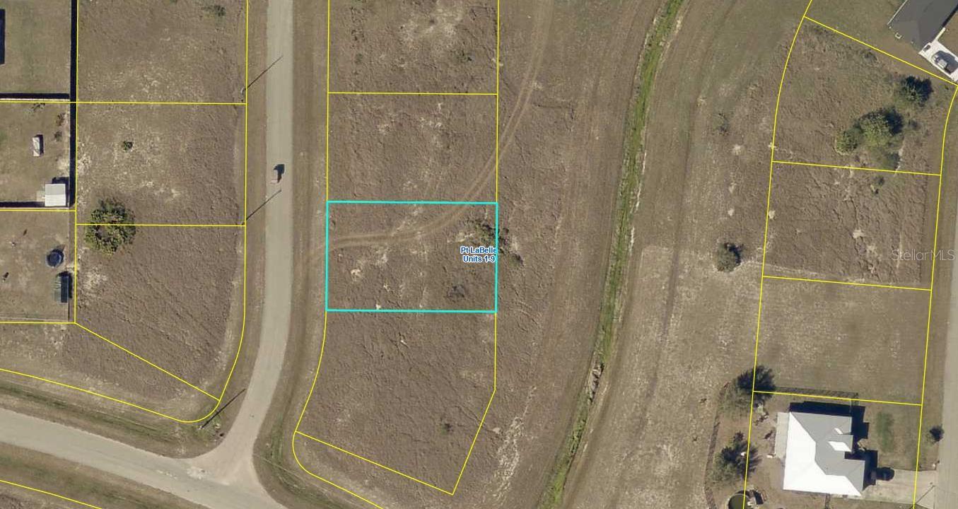 Wonderful opportunity to own this quarter acre lot MOL in Labelle, Fl. Lot provides a blank slate to build your dream home. Property is high and dry, not in a flood zone. No HOA. Buyer to verify all building requirements, utilities, and county guidelines. Location provides easy access to SR-80 E. Less than an hour to Lake Okeechobee.