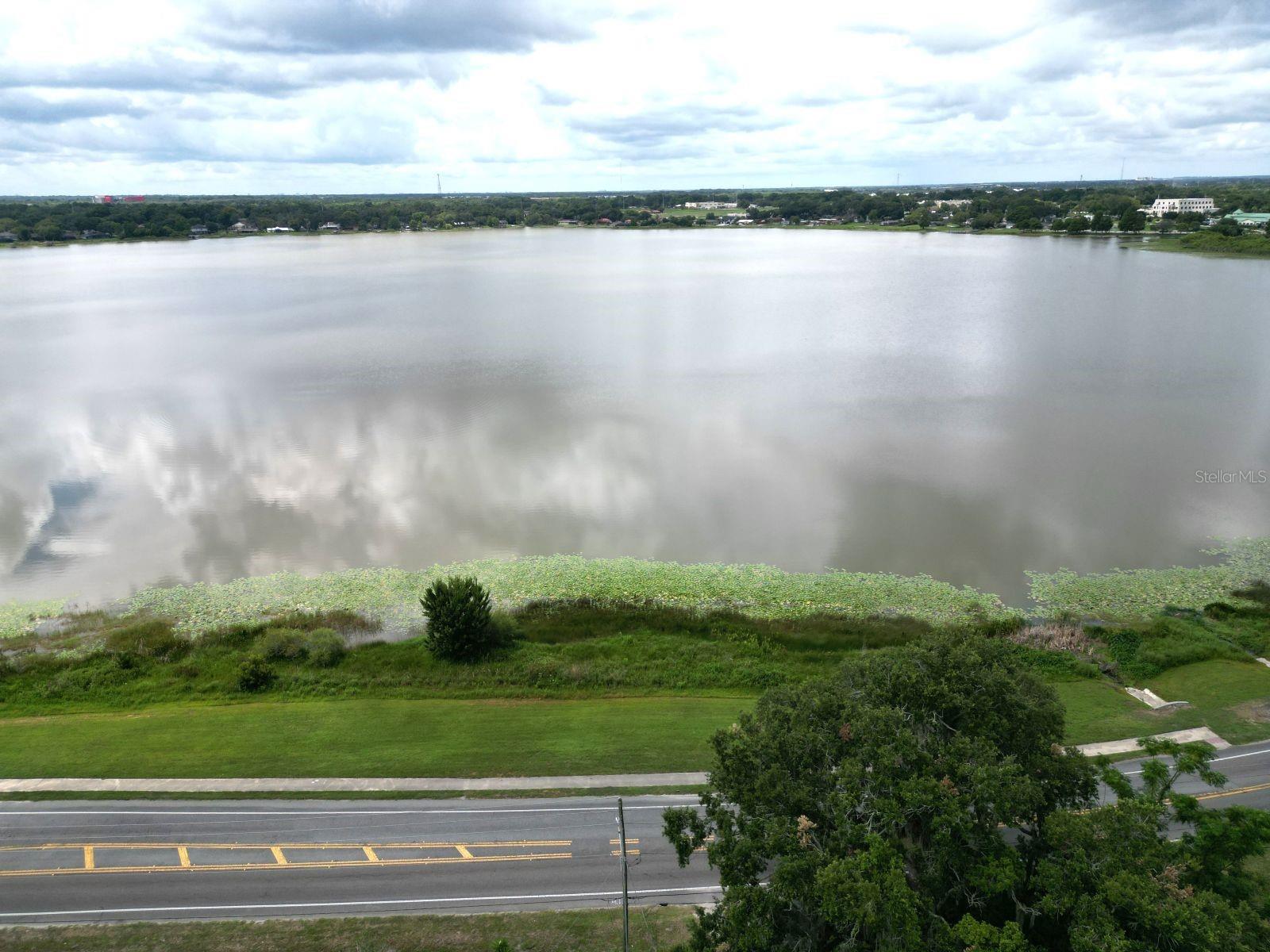 LAKEVIEW - Residential