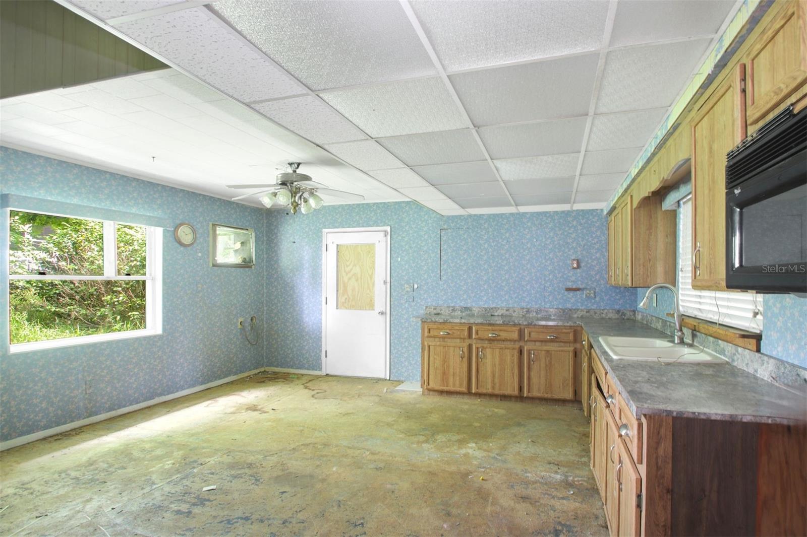 LAKEVIEW - Residential