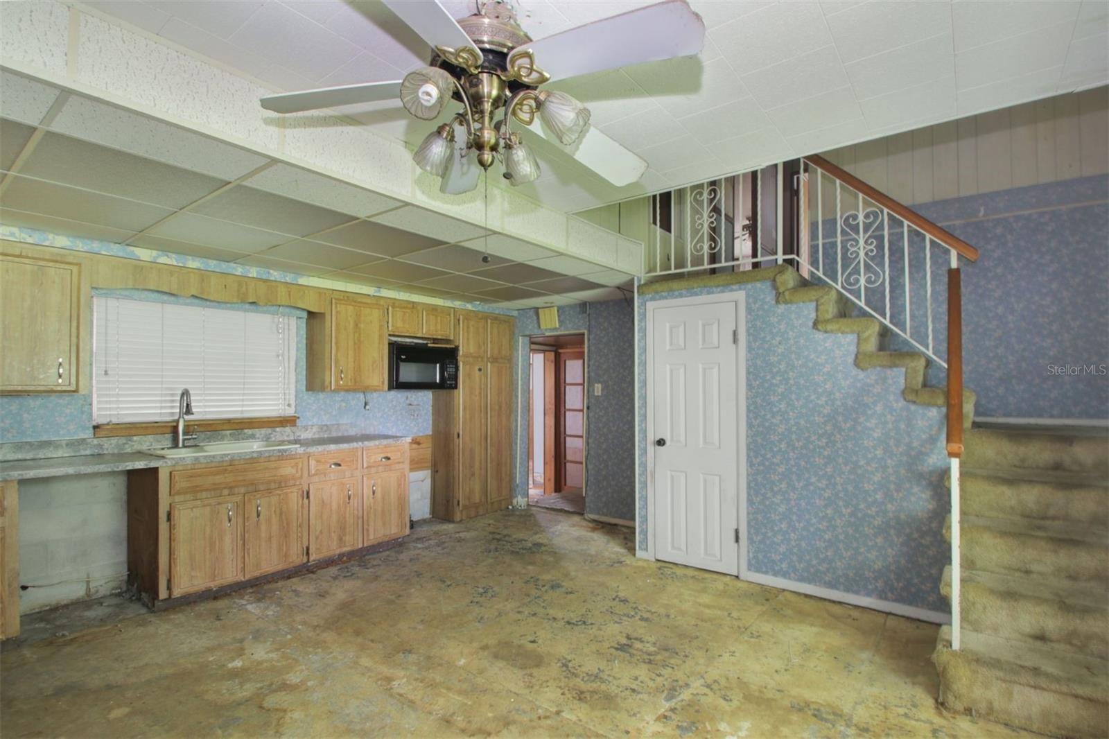 LAKEVIEW - Residential