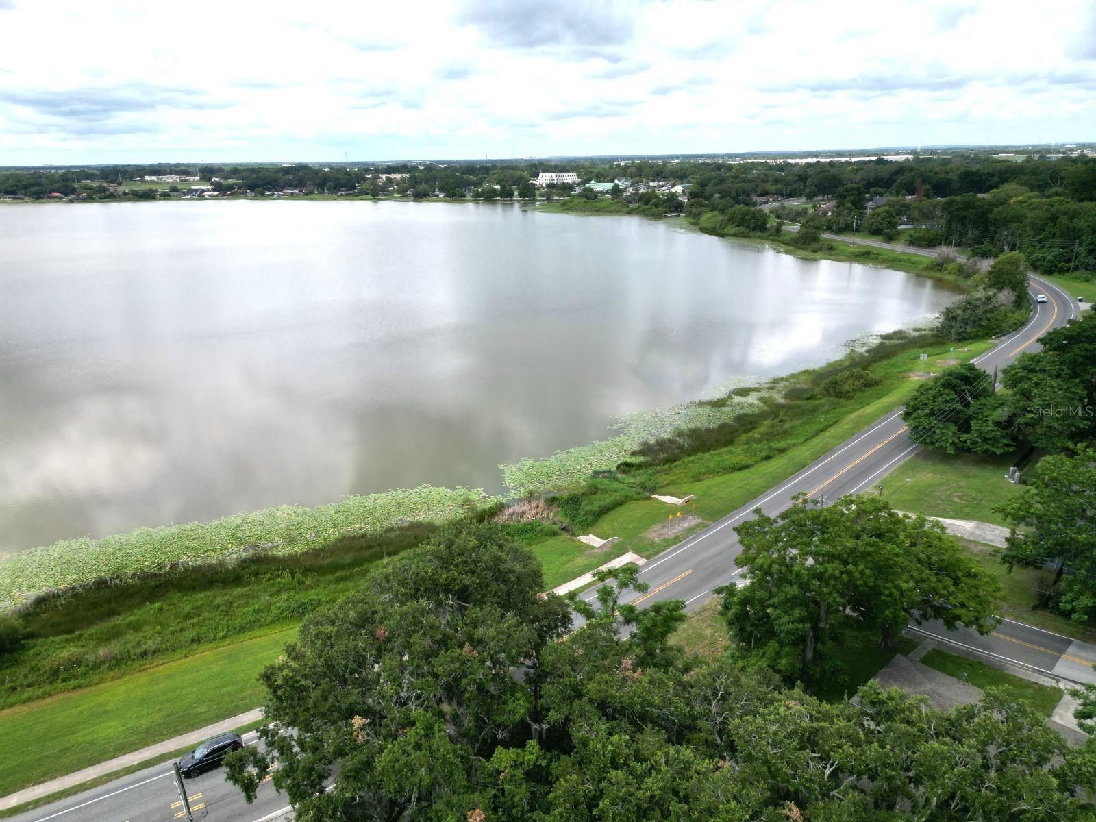 LAKEVIEW - Residential