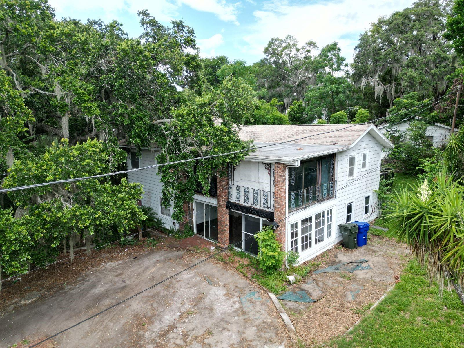 LAKEVIEW - Residential