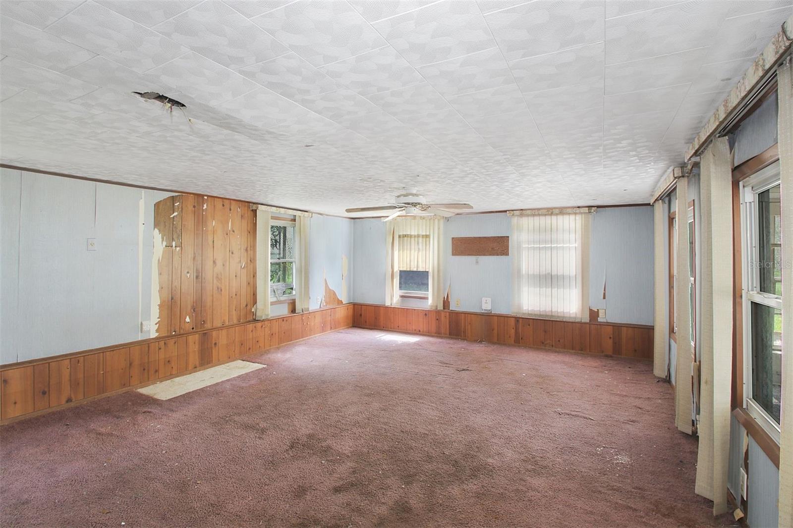 LAKEVIEW - Residential