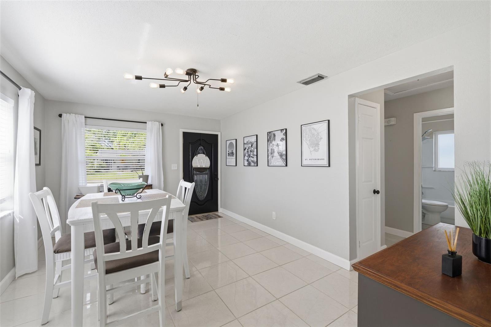 KELLY JOHN A SCARBROUGH SUB - Residential