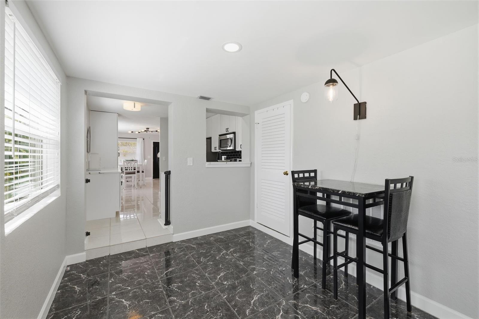 KELLY JOHN A SCARBROUGH SUB - Residential