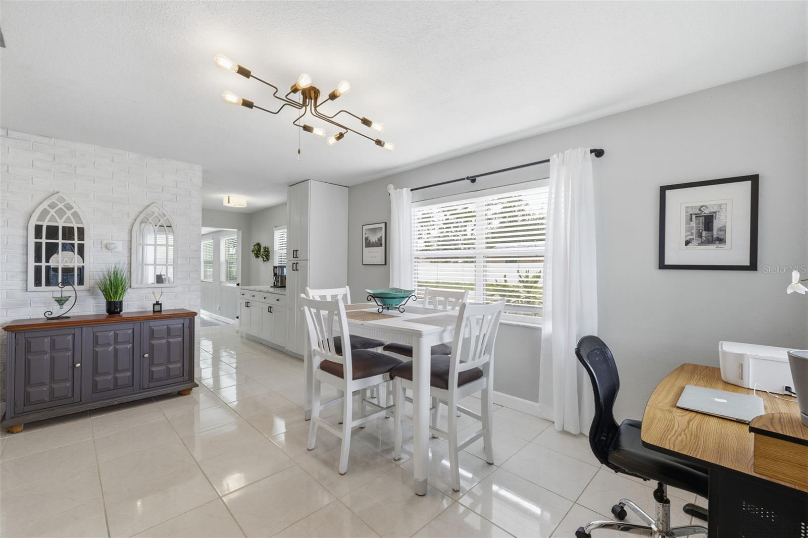KELLY JOHN A SCARBROUGH SUB - Residential