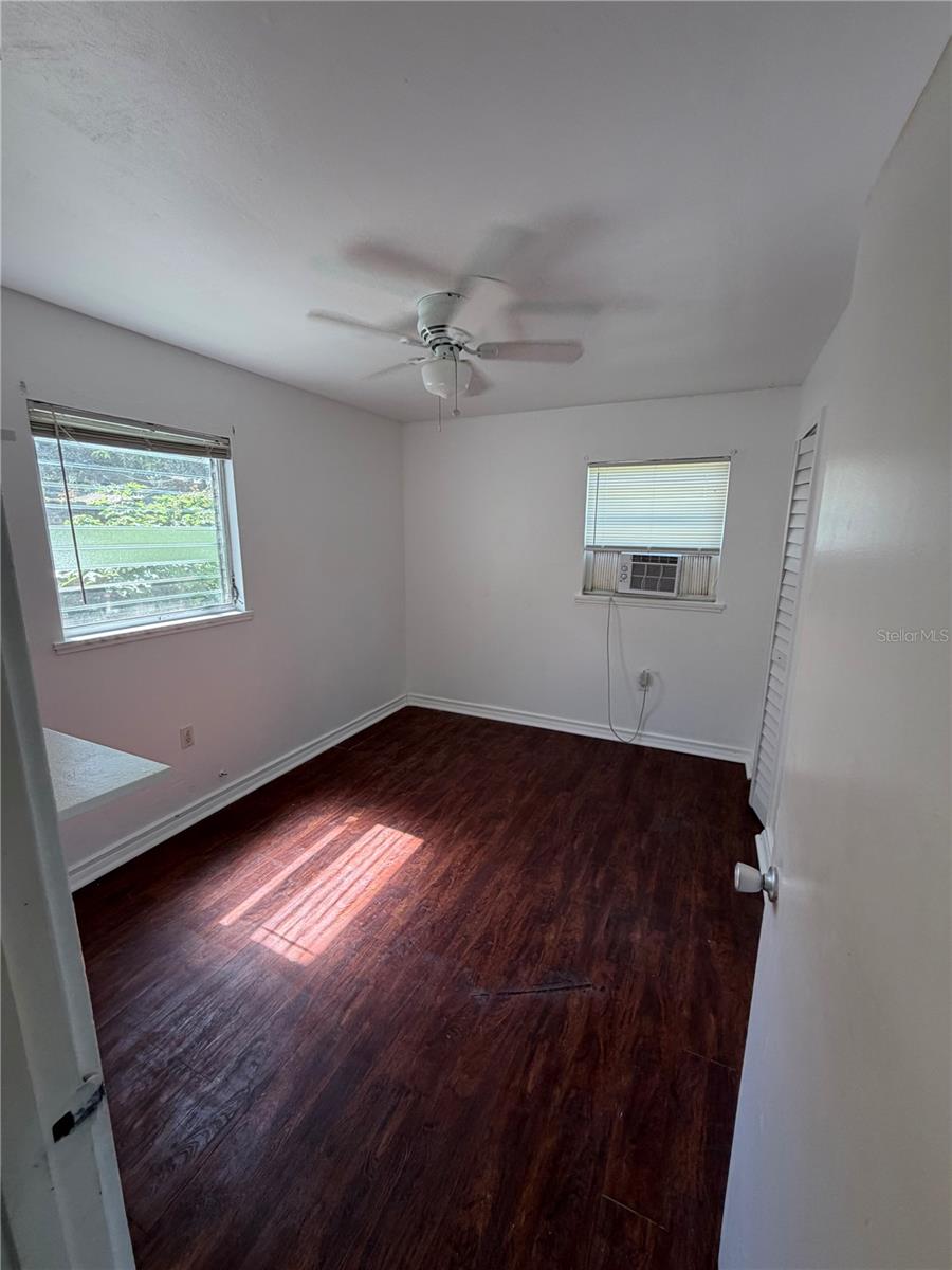 VALRICO - Residential