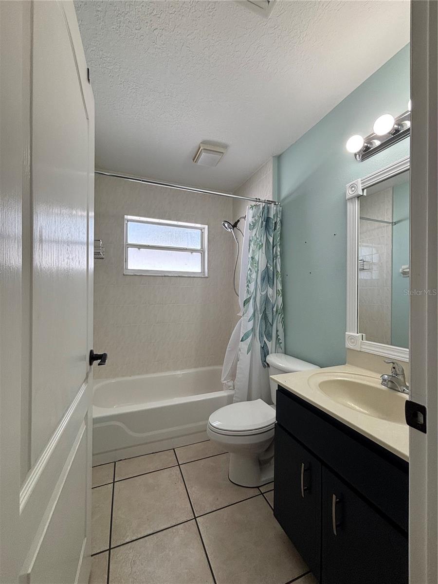 PINE LAKES - Residential