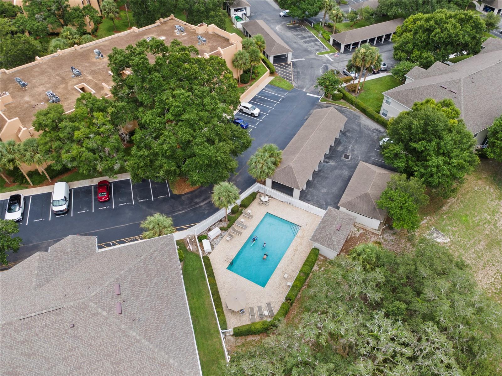 CRANES ROOST CONDO - Residential