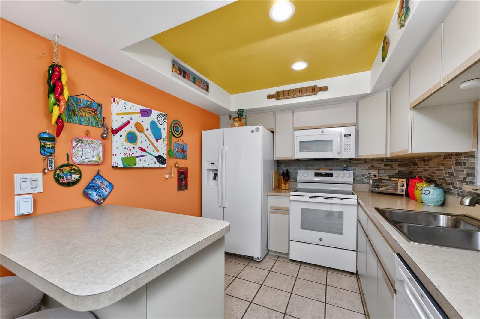 ROTONDA WEST OAKLAND HILLS - Residential