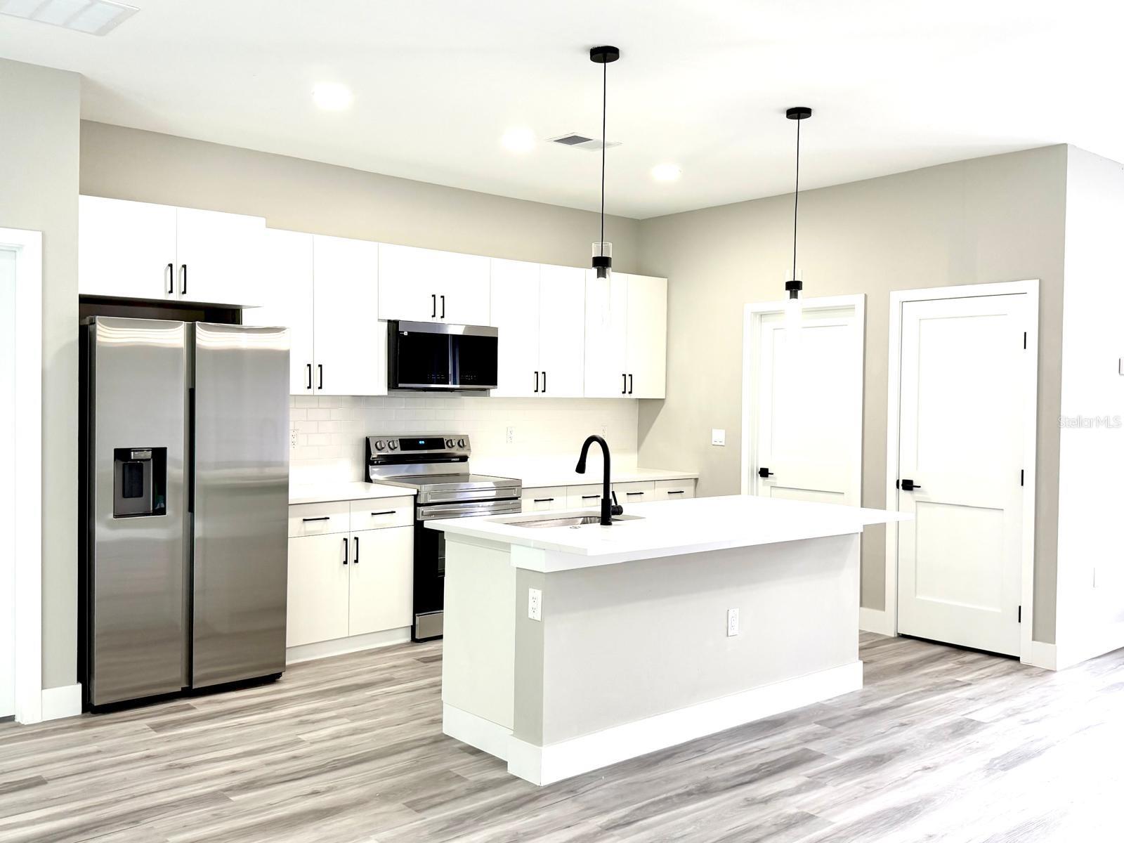 CITRUS SPGS UNIT 27 - Residential