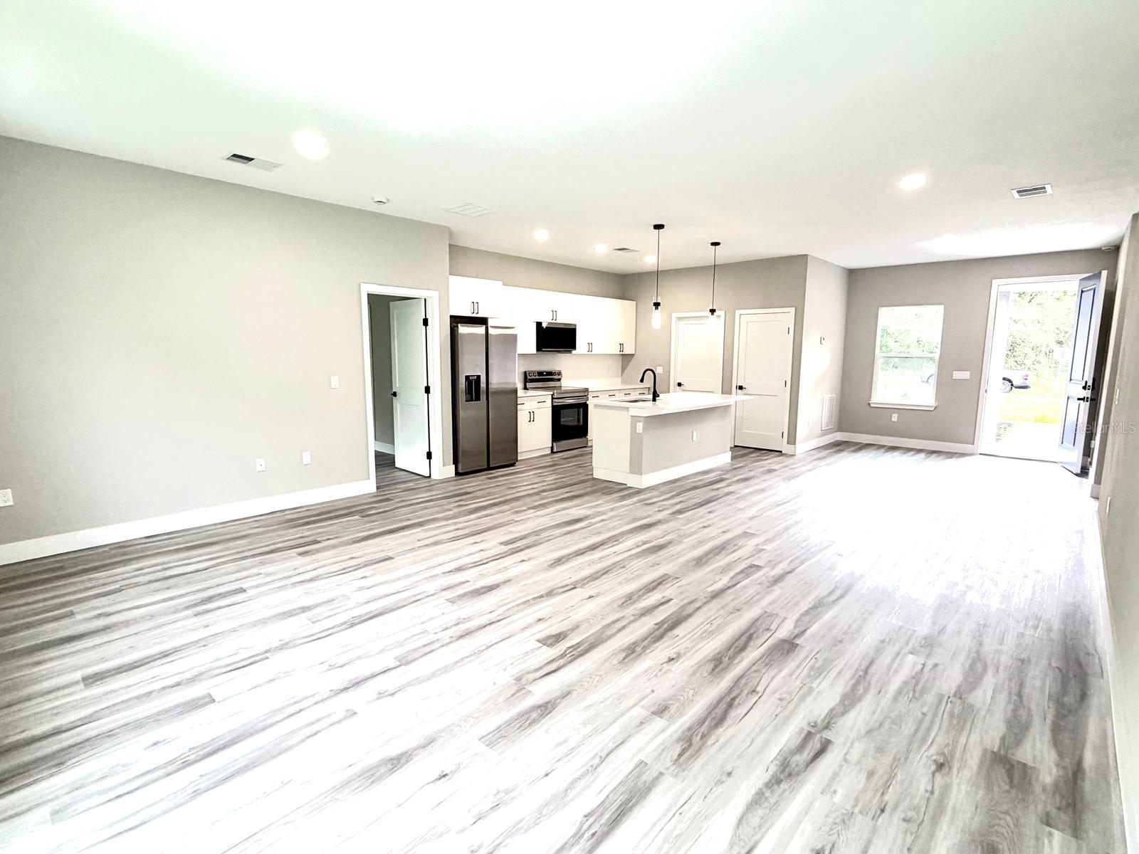 CITRUS SPGS UNIT 27 - Residential