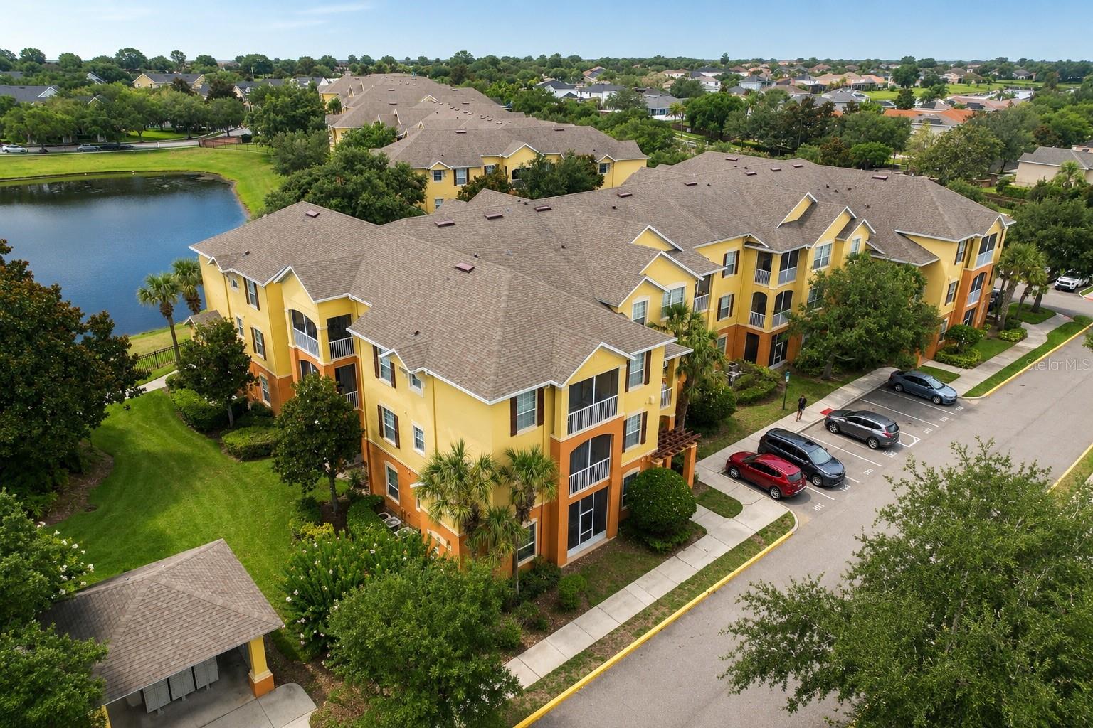 HORIZONS/VISTA LAKES CONDO PH 6 - Residential