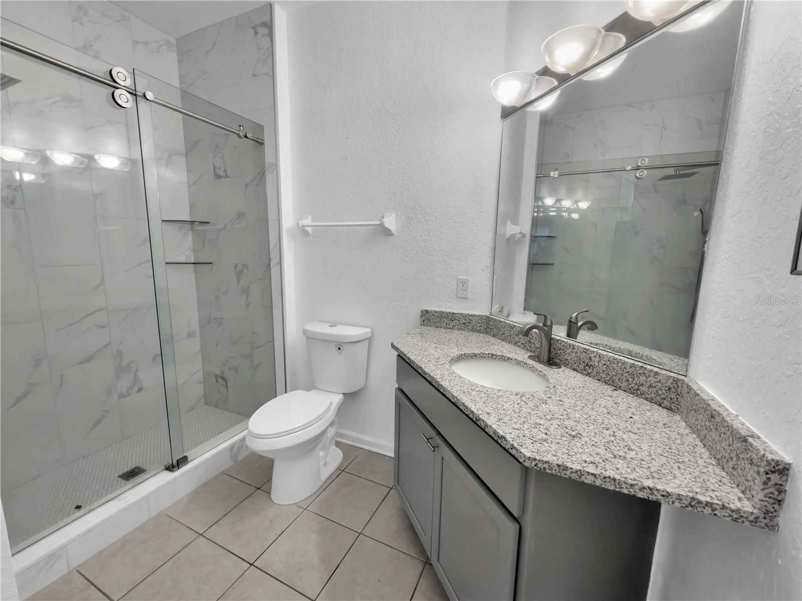 HORIZONS/VISTA LAKES CONDO PH 6 - Residential