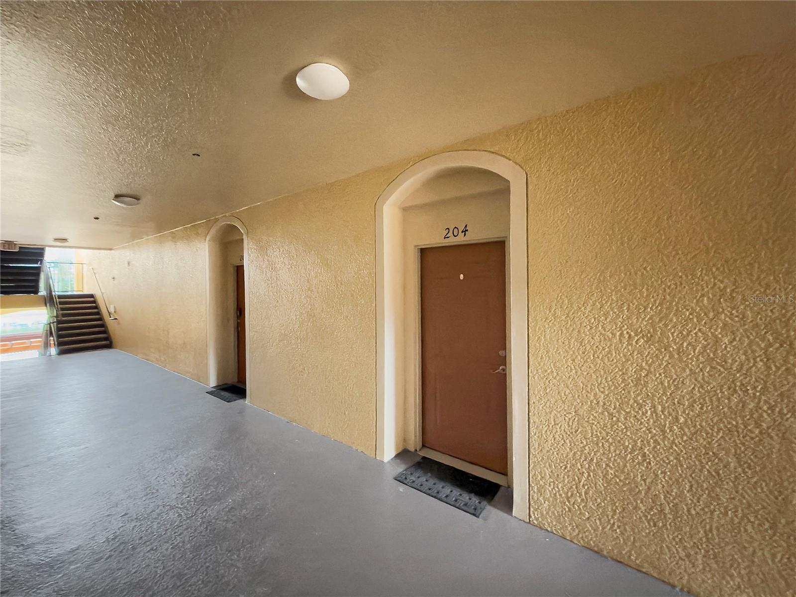HORIZONS/VISTA LAKES CONDO PH 6 - Residential