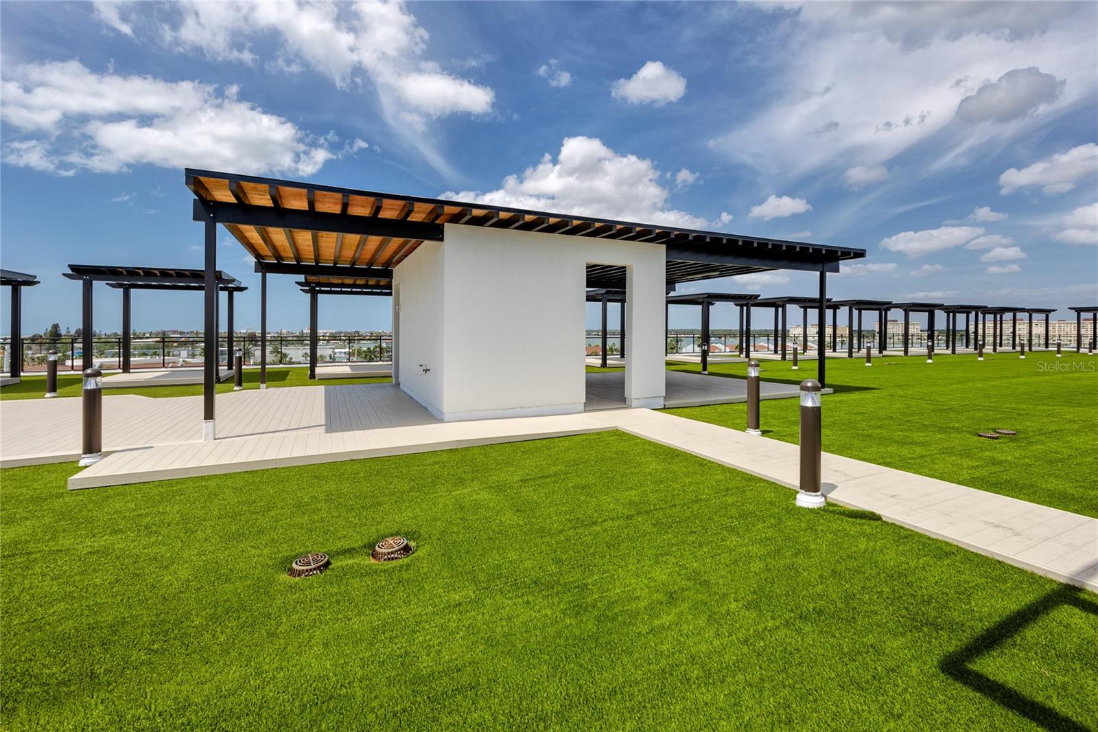 THE RESIDENCES AT TOWN CENTER - Residential