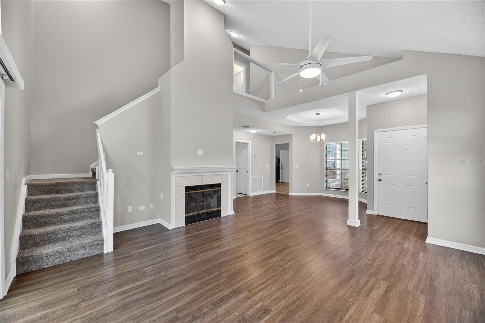 LANTANA LAKES - Residential