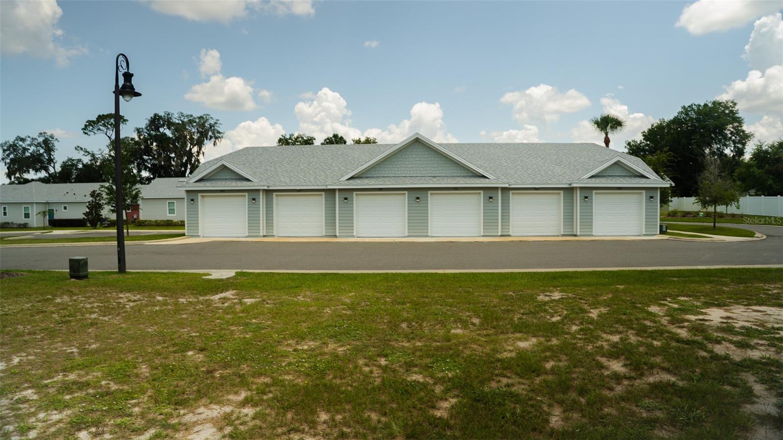 AZALEA WALK/PLYMOUTH - Residential