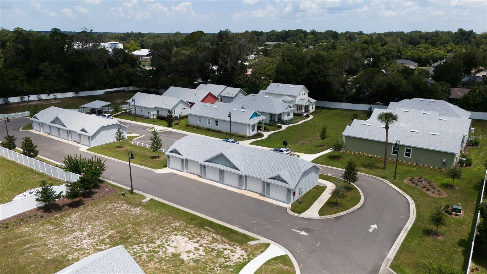 AZALEA WALK/PLYMOUTH - Residential