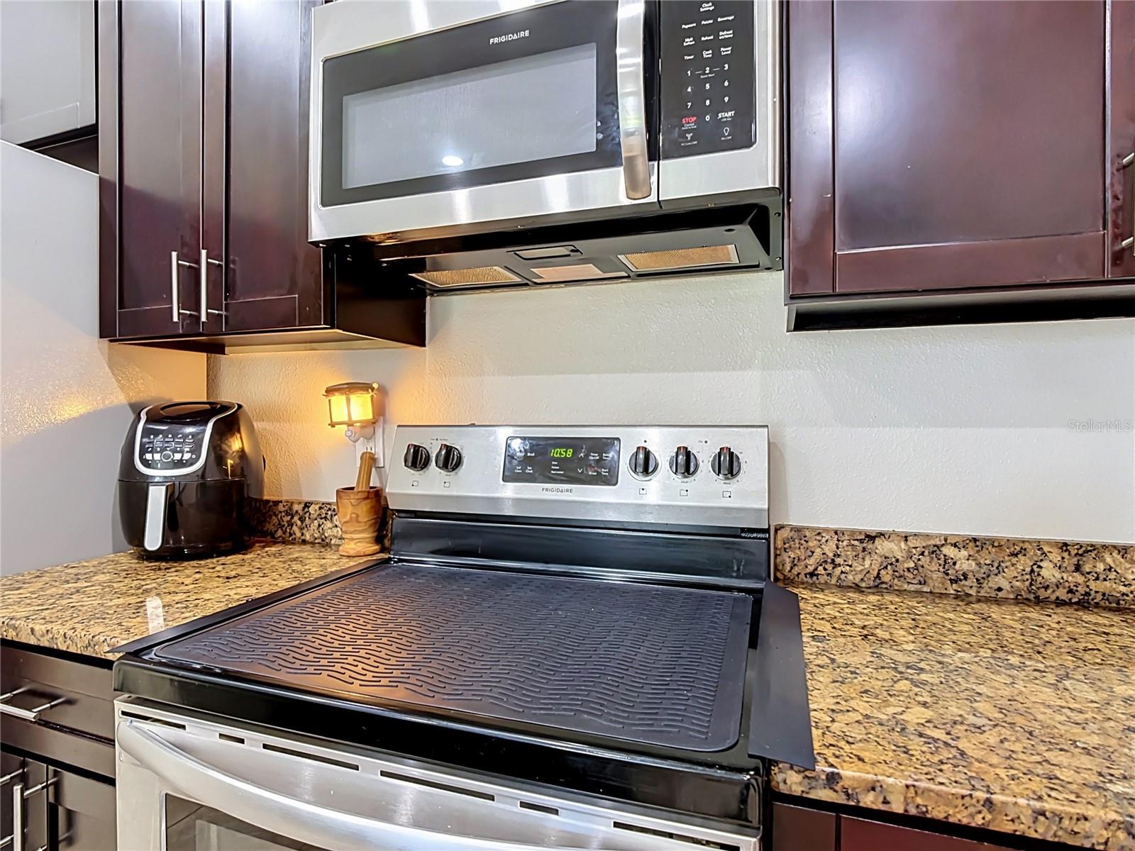 POINCIANA SUB NBRHD 5 NORTH VIL 3 - Residential