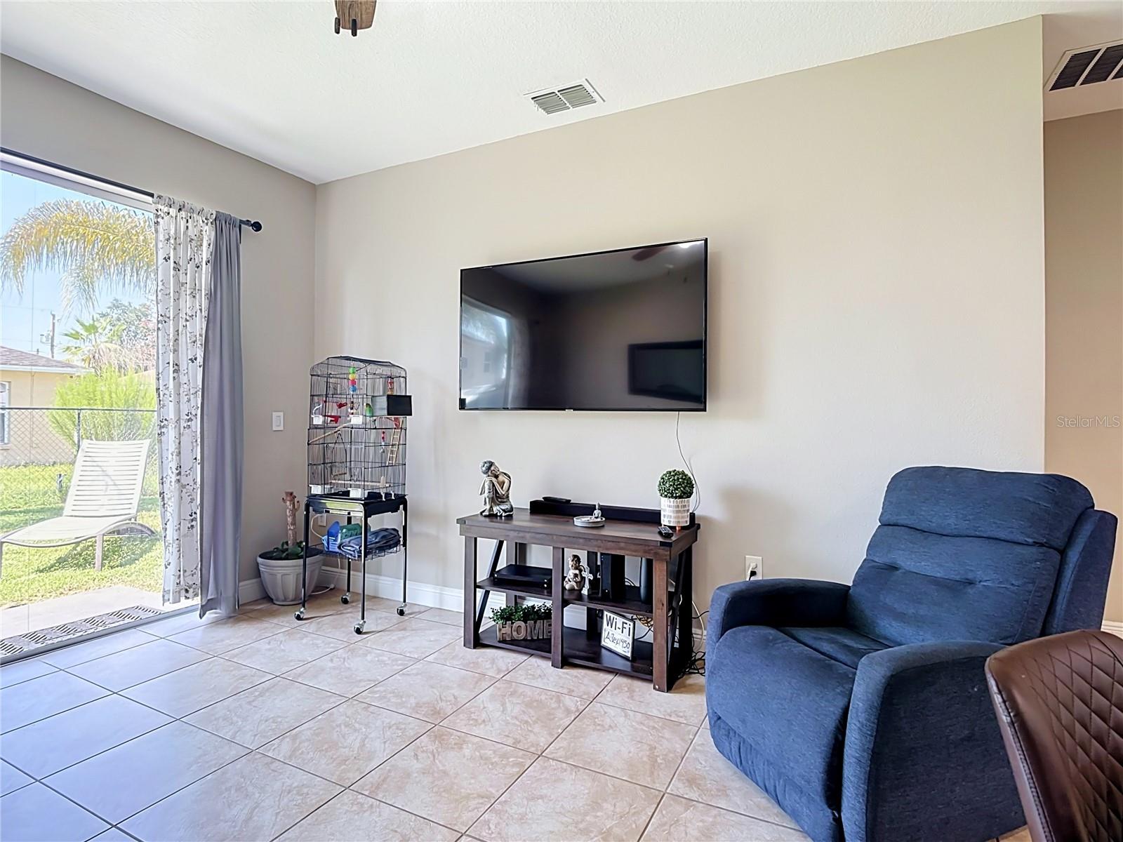 POINCIANA SUB NBRHD 5 NORTH VIL 3 - Residential