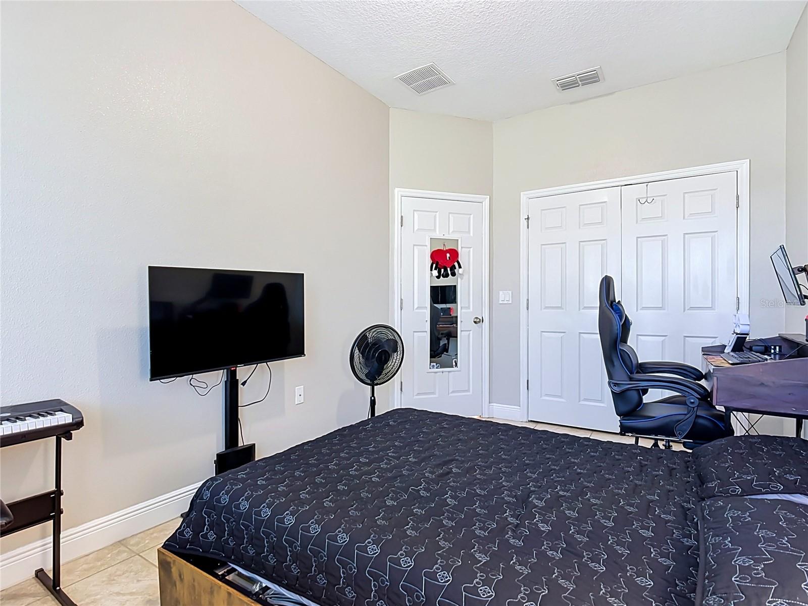 POINCIANA SUB NBRHD 5 NORTH VIL 3 - Residential