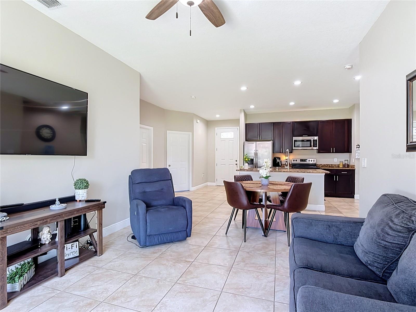 POINCIANA SUB NBRHD 5 NORTH VIL 3 - Residential