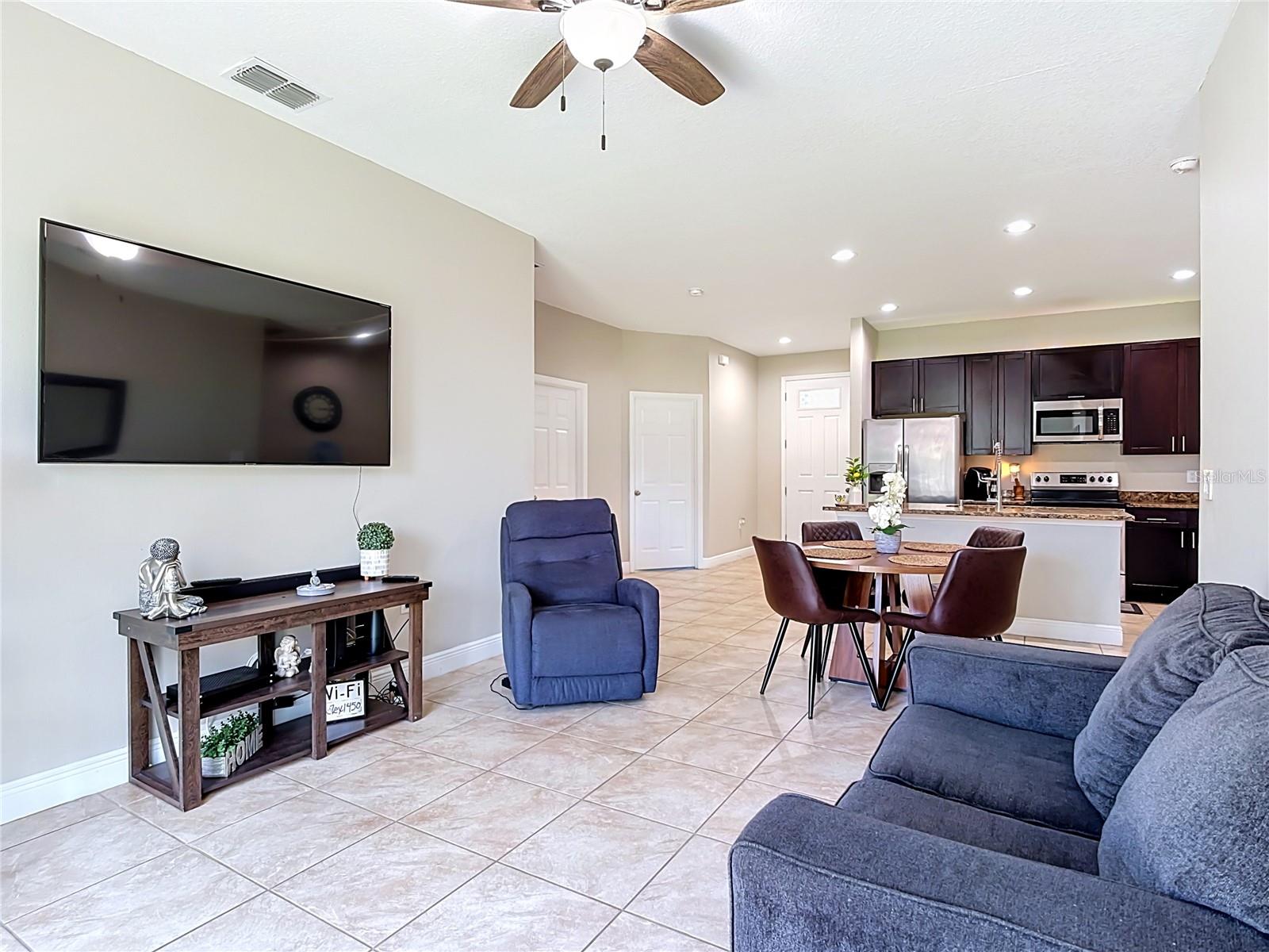POINCIANA SUB NBRHD 5 NORTH VIL 3 - Residential