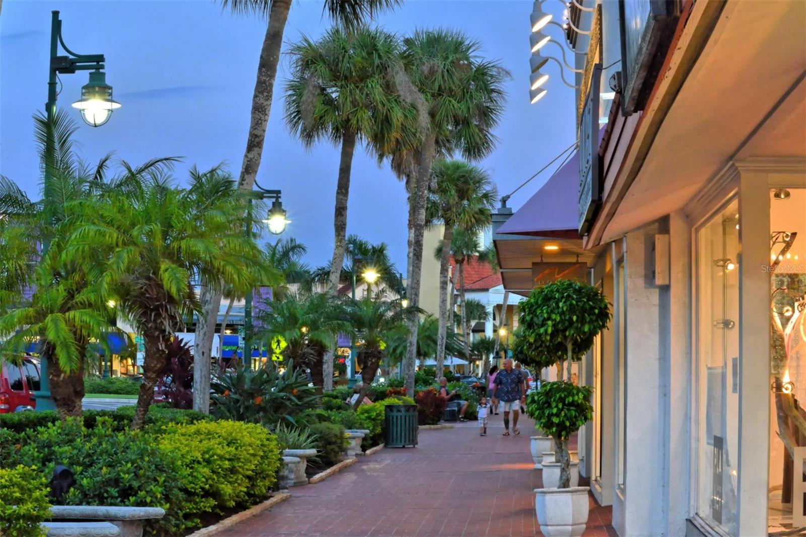 SANDS POINT - Residential