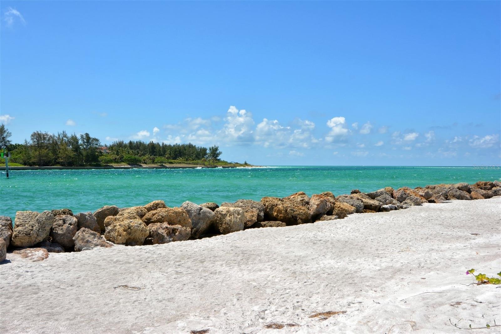 SANDS POINT - Residential