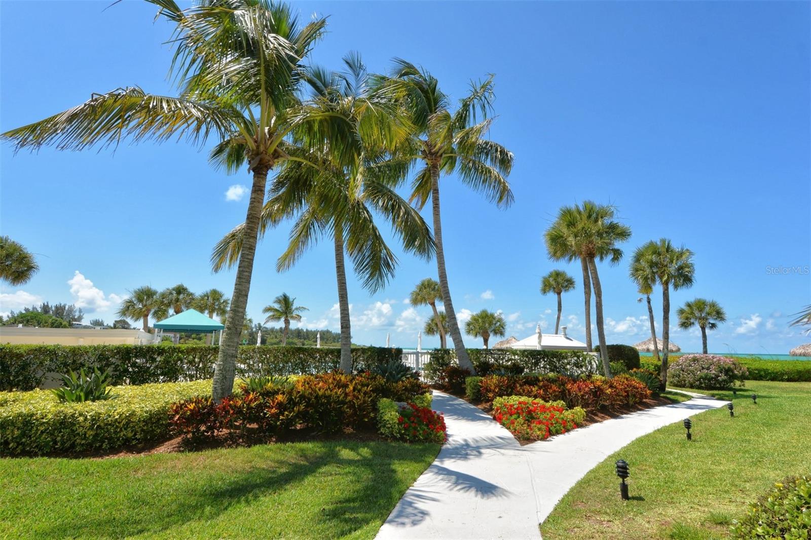 SANDS POINT - Residential