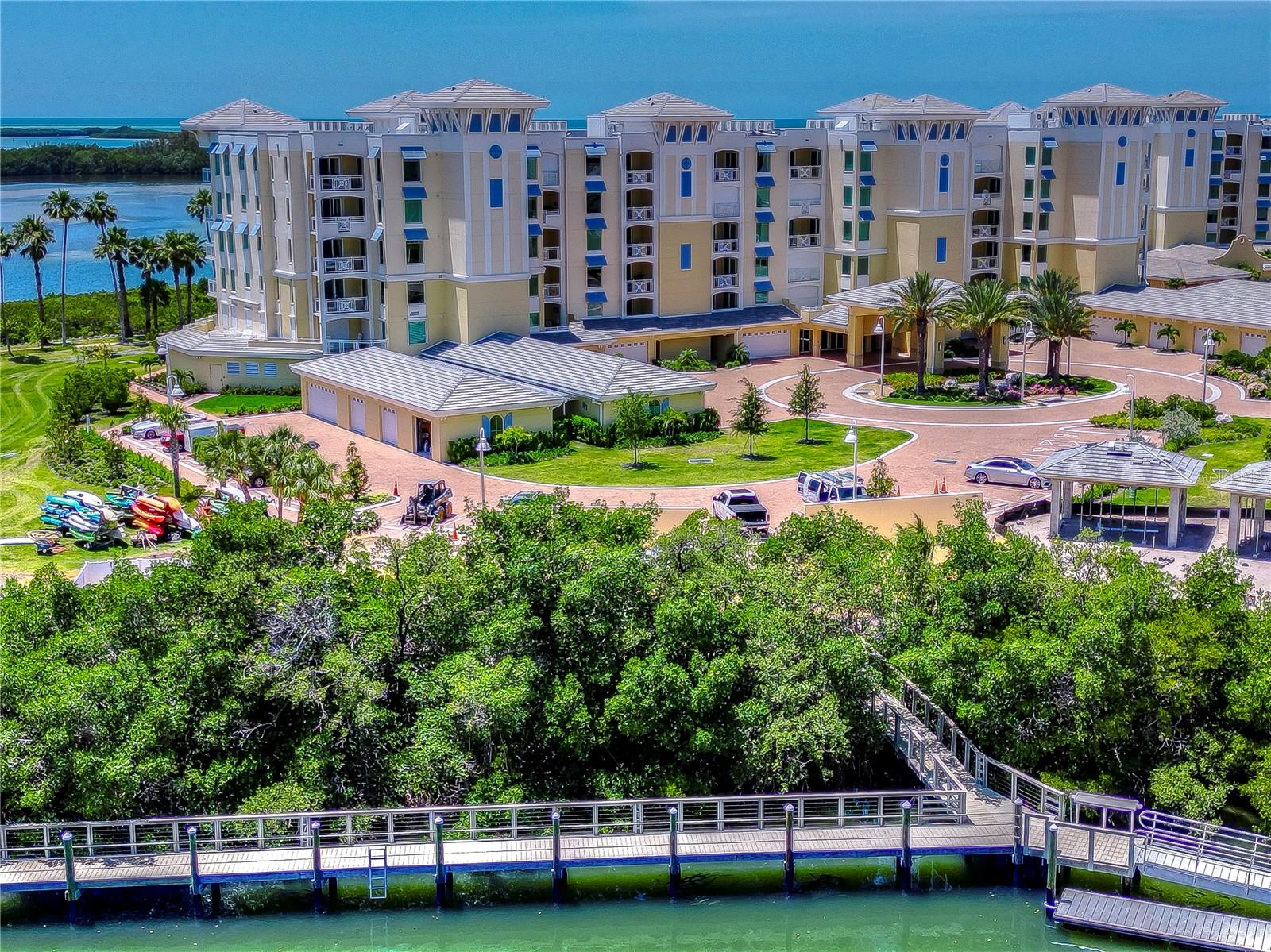 SUNSET POINTE AT COLLANY KEY IV A CONDO - Residential