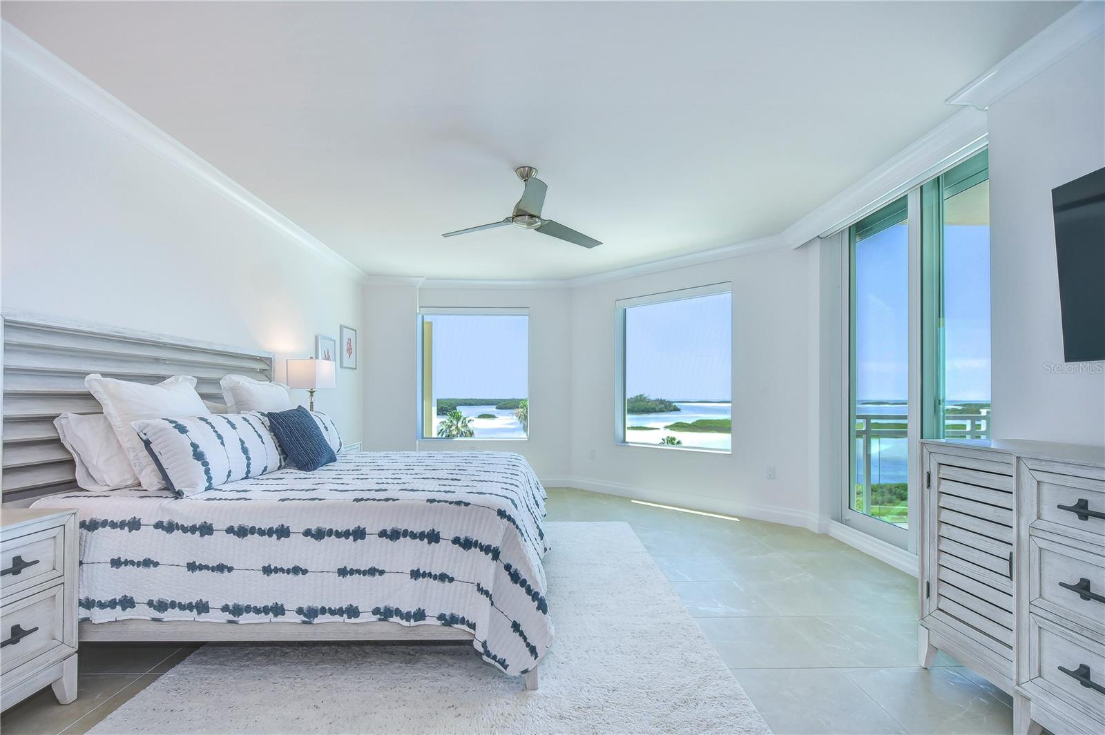 SUNSET POINTE AT COLLANY KEY IV A CONDO - Residential