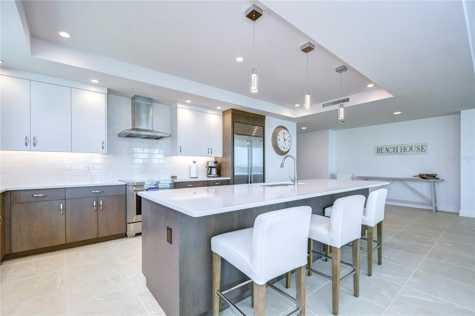 SUNSET POINTE AT COLLANY KEY IV A CONDO - Residential
