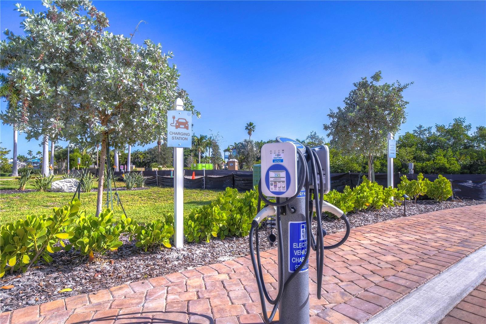 SUNSET POINTE AT COLLANY KEY IV A CONDO - Residential