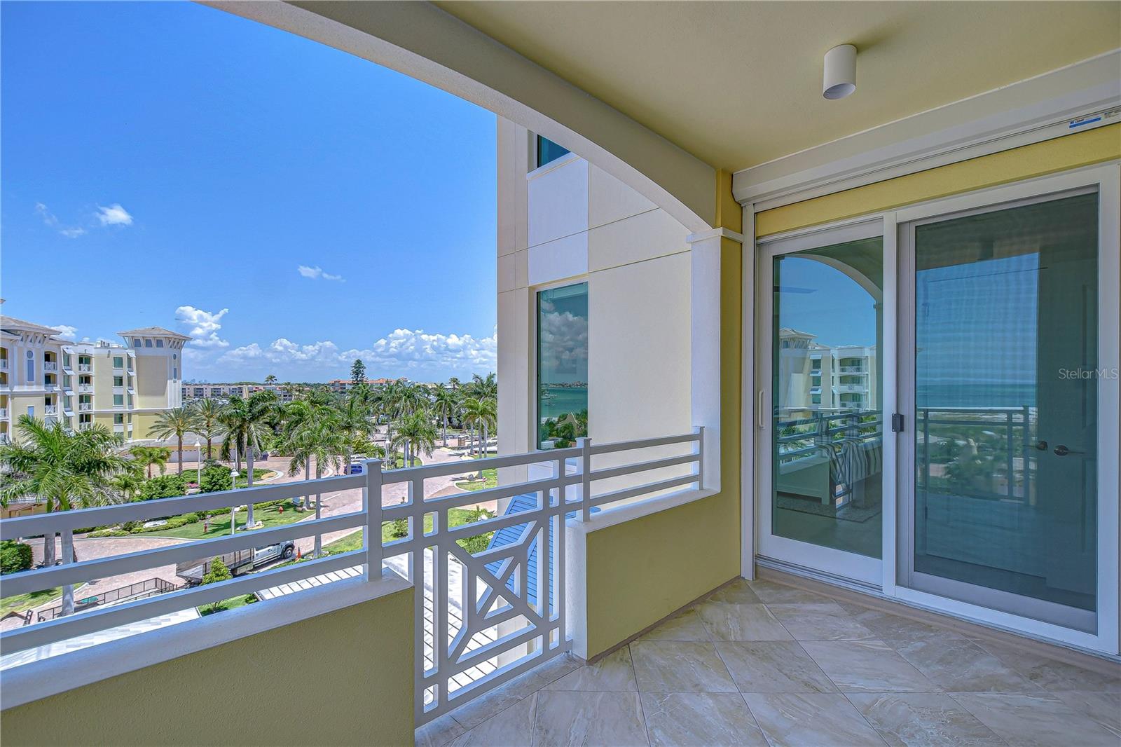 SUNSET POINTE AT COLLANY KEY IV A CONDO - Residential