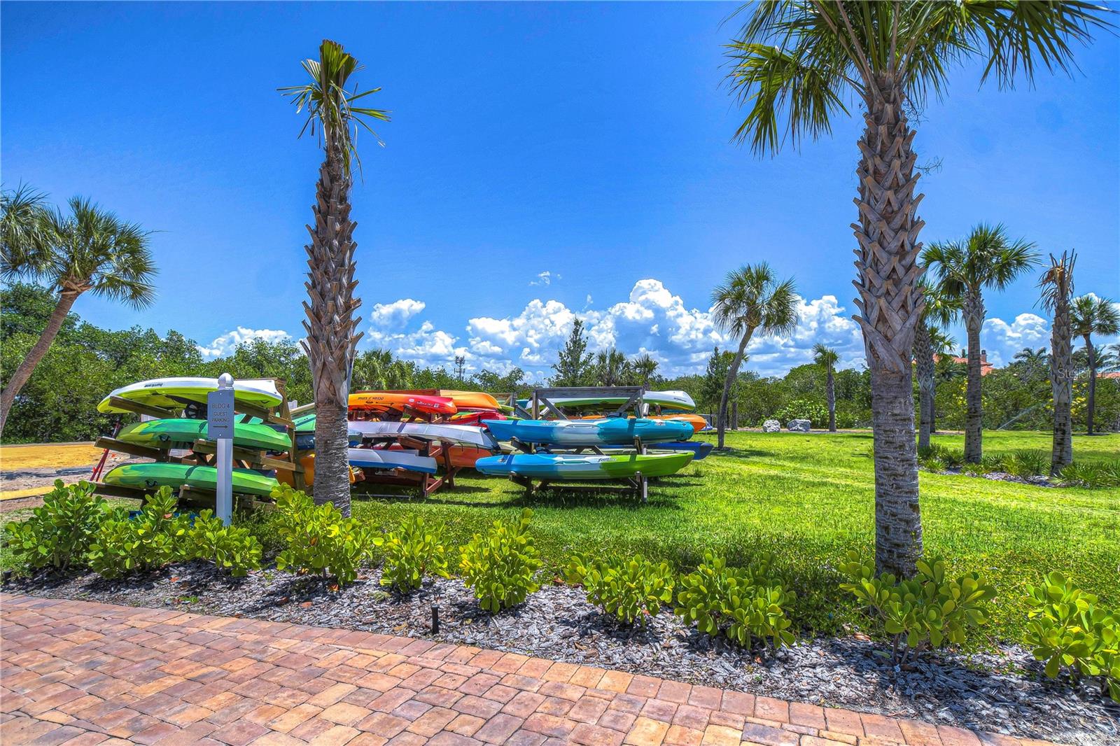 SUNSET POINTE AT COLLANY KEY IV A CONDO - Residential