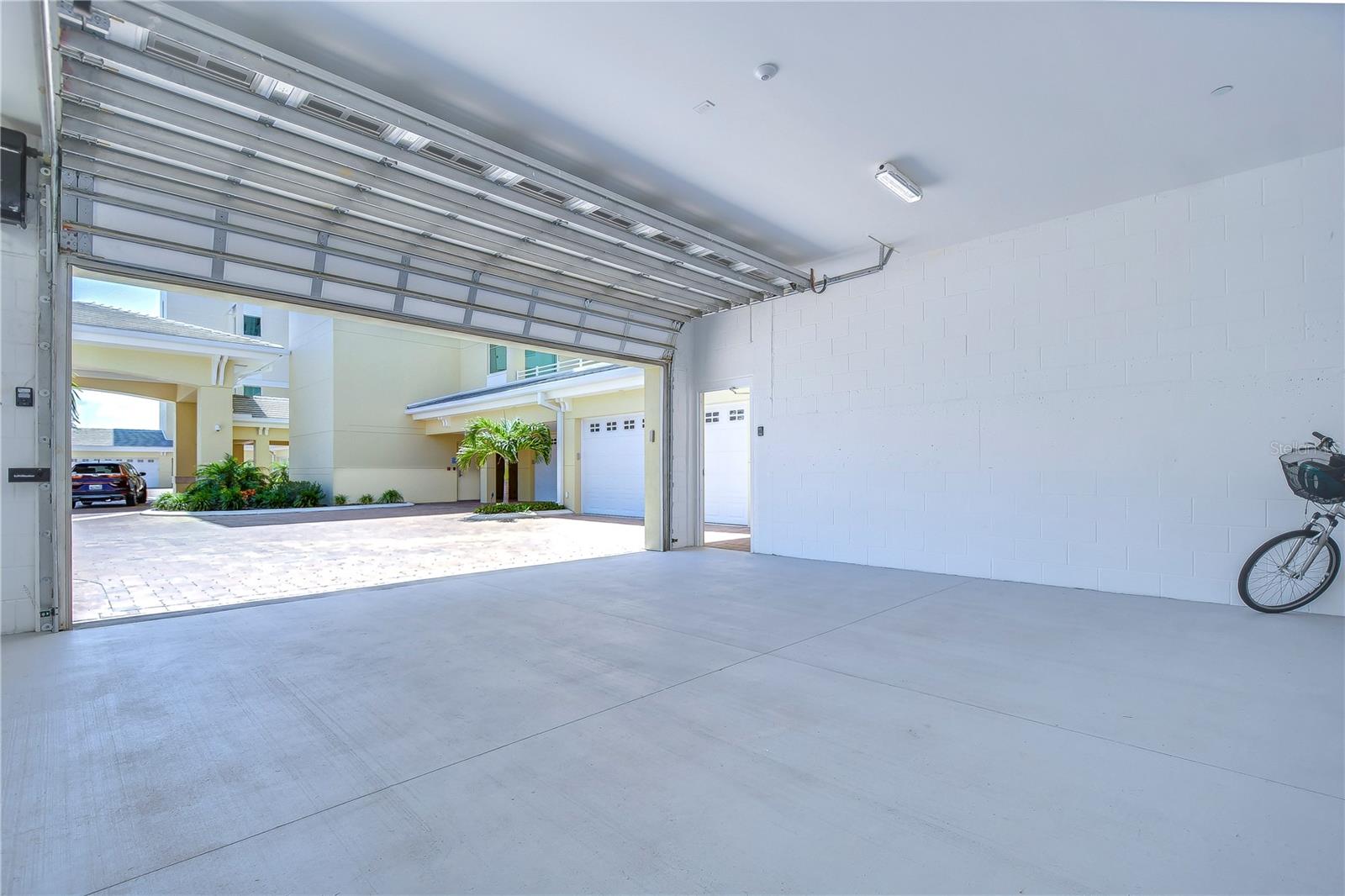 SUNSET POINTE AT COLLANY KEY IV A CONDO - Residential