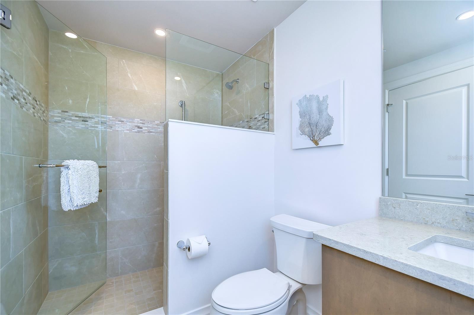 SUNSET POINTE AT COLLANY KEY IV A CONDO - Residential