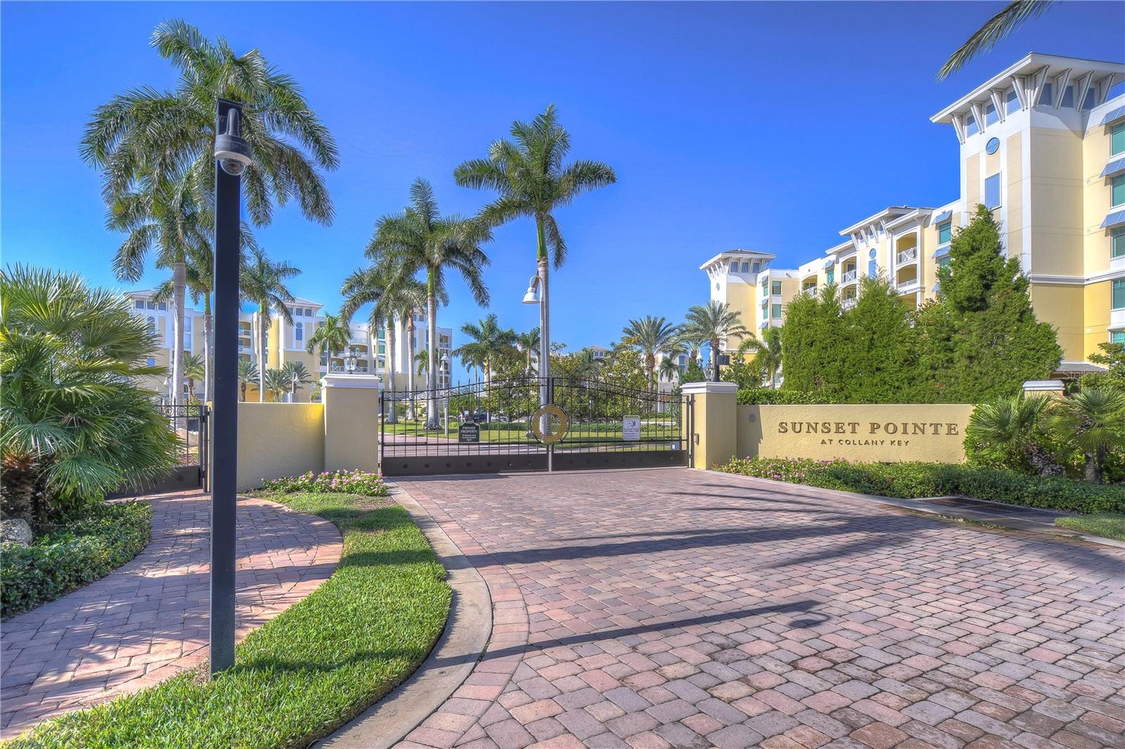 SUNSET POINTE AT COLLANY KEY IV A CONDO - Residential