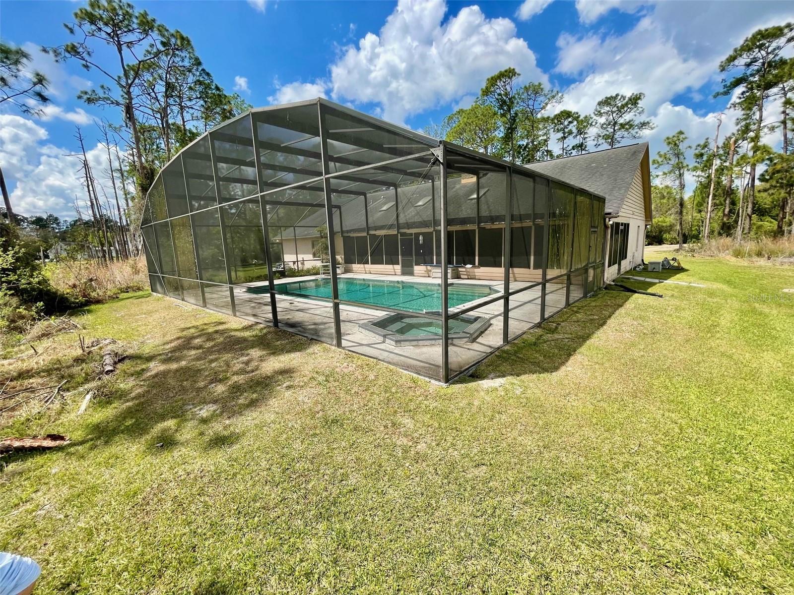 SEMINOLE WOODS 5 AC DEV - Residential
