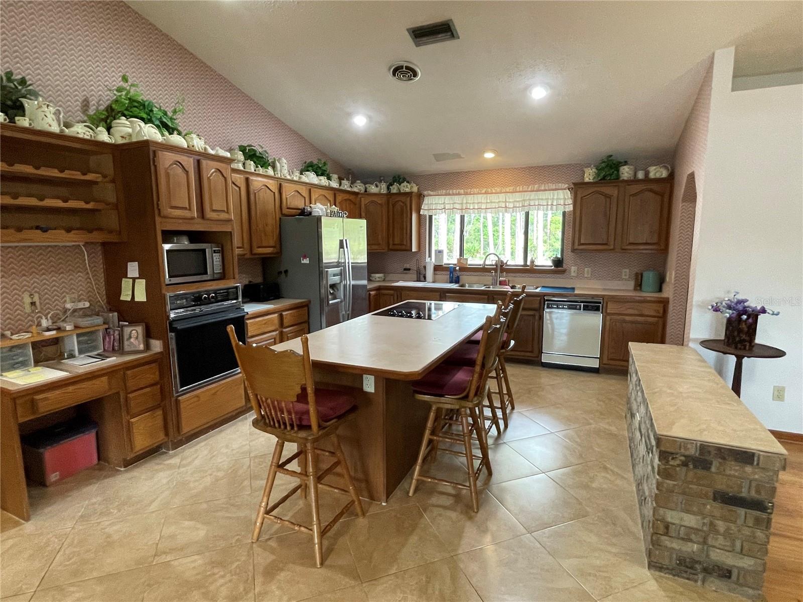 SEMINOLE WOODS 5 AC DEV - Residential