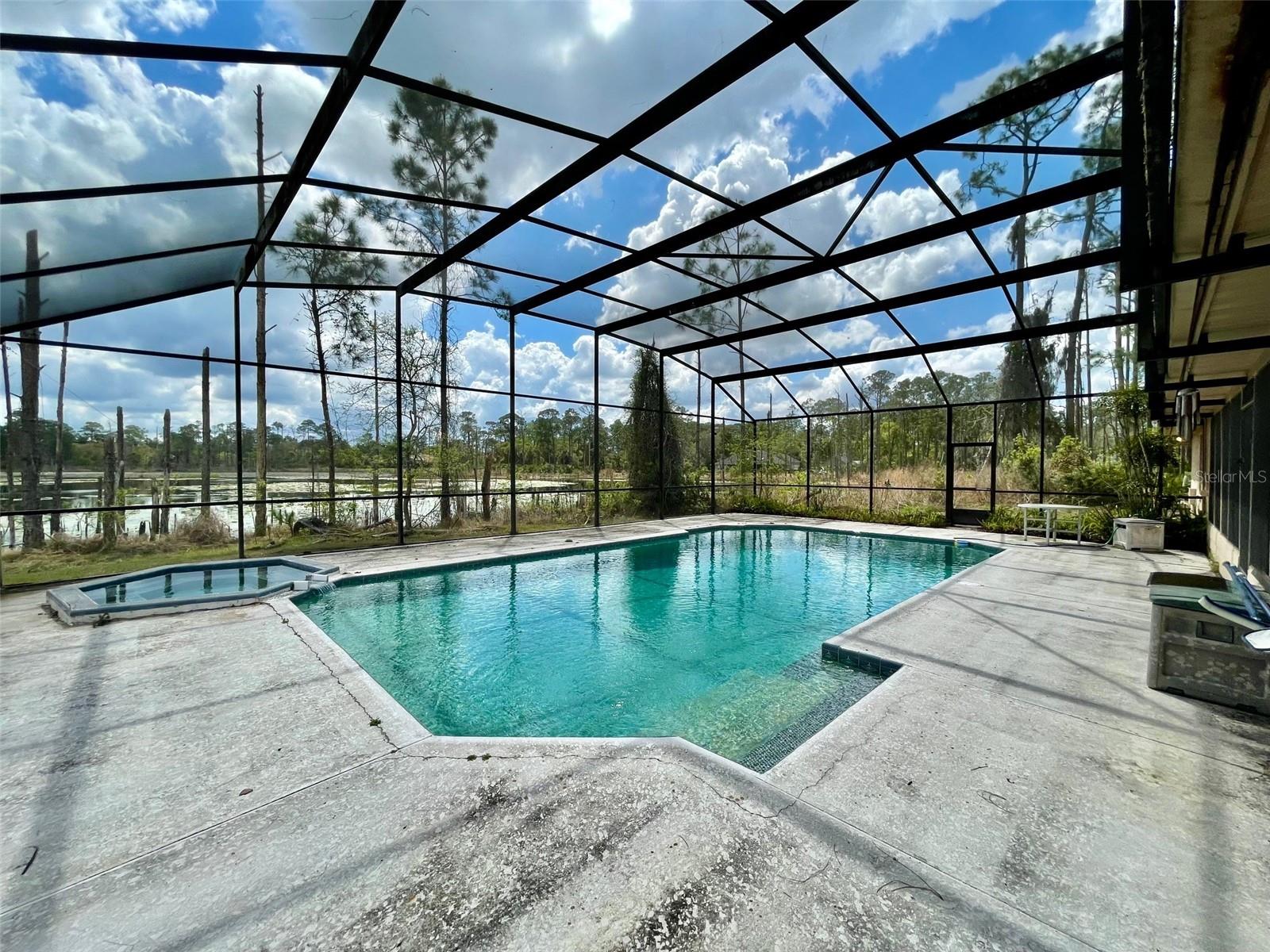 SEMINOLE WOODS 5 AC DEV - Residential