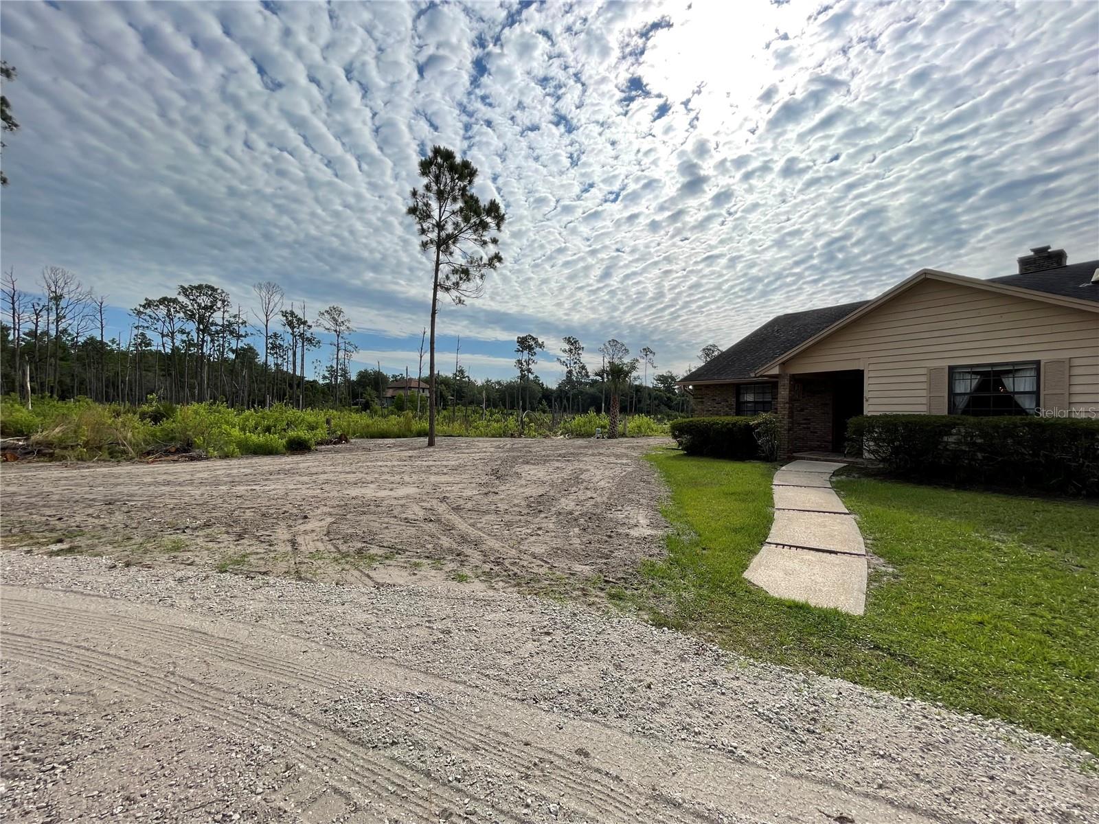 SEMINOLE WOODS 5 AC DEV - Residential
