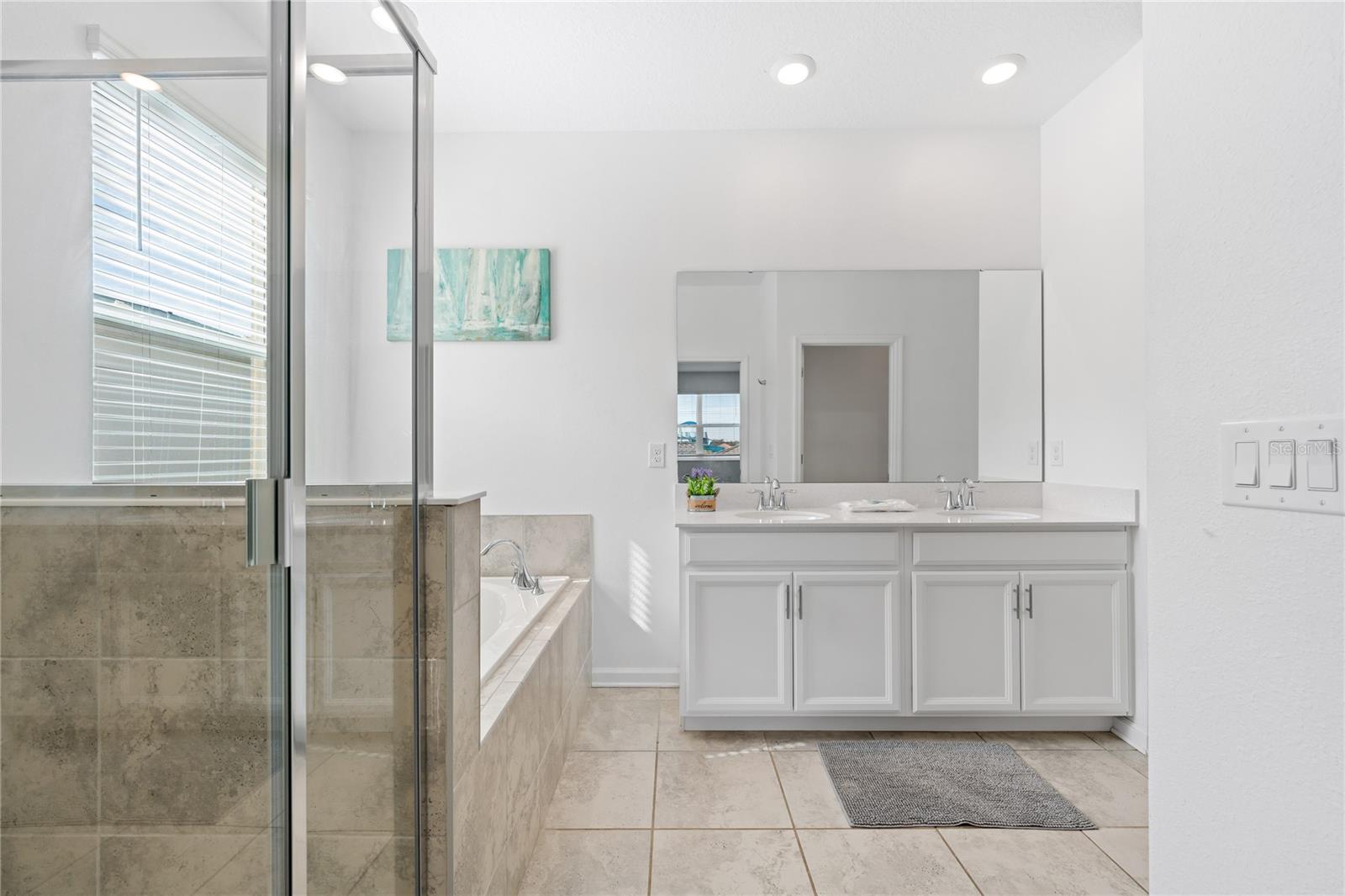 CHAMPIONSGATE CONDO 3 PH 18 & PH 19 - Residential