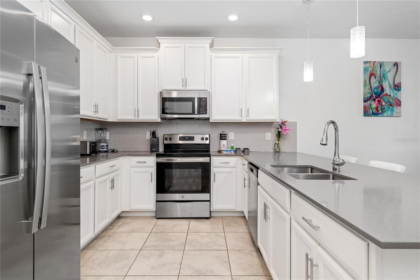 CHAMPIONSGATE CONDO 3 PH 18 & PH 19 - Residential