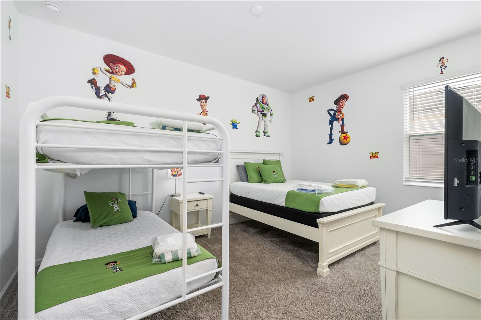 CHAMPIONSGATE CONDO 3 PH 18 & PH 19 - Residential