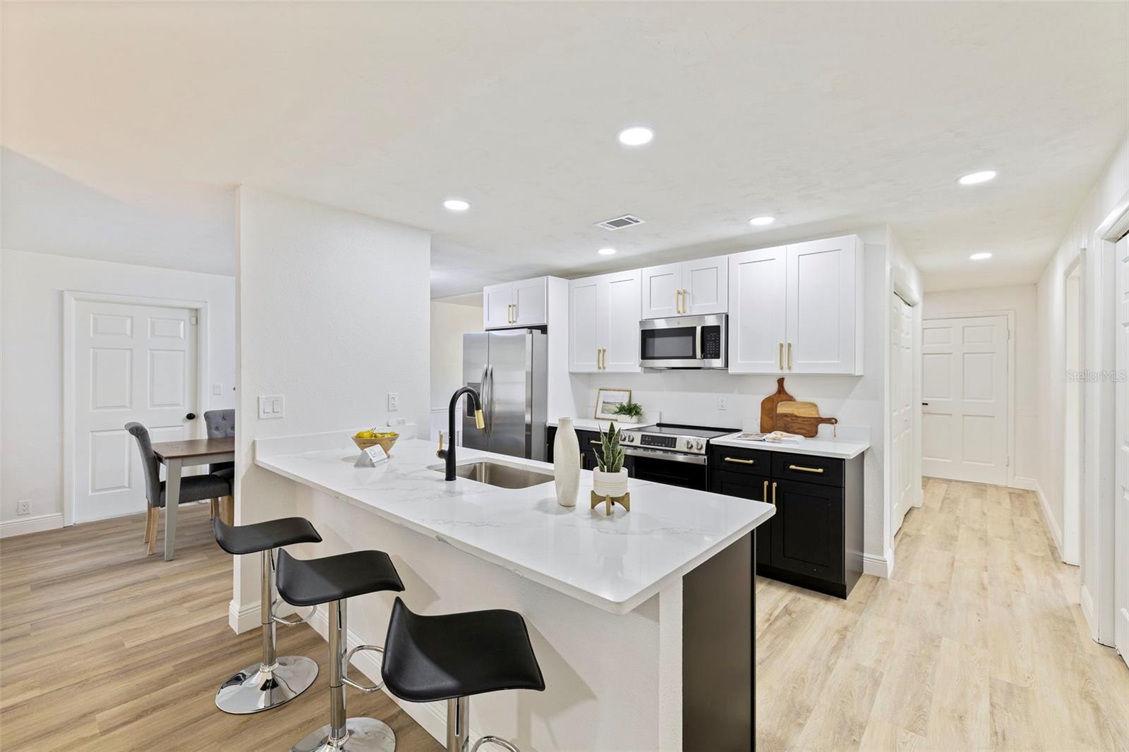 NORTH GROVE ADD - Residential