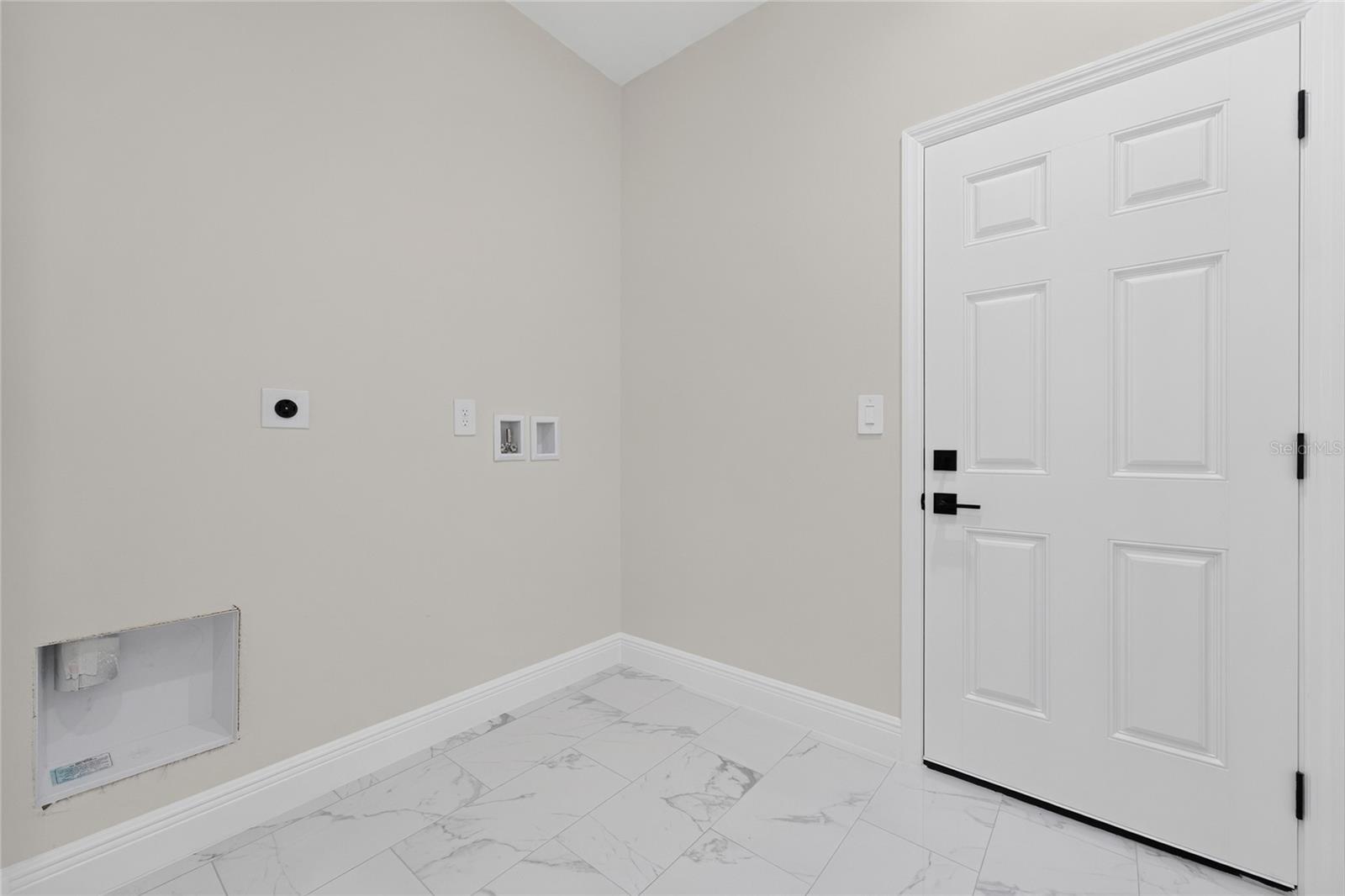 MARION OAKS UN NINE - Residential